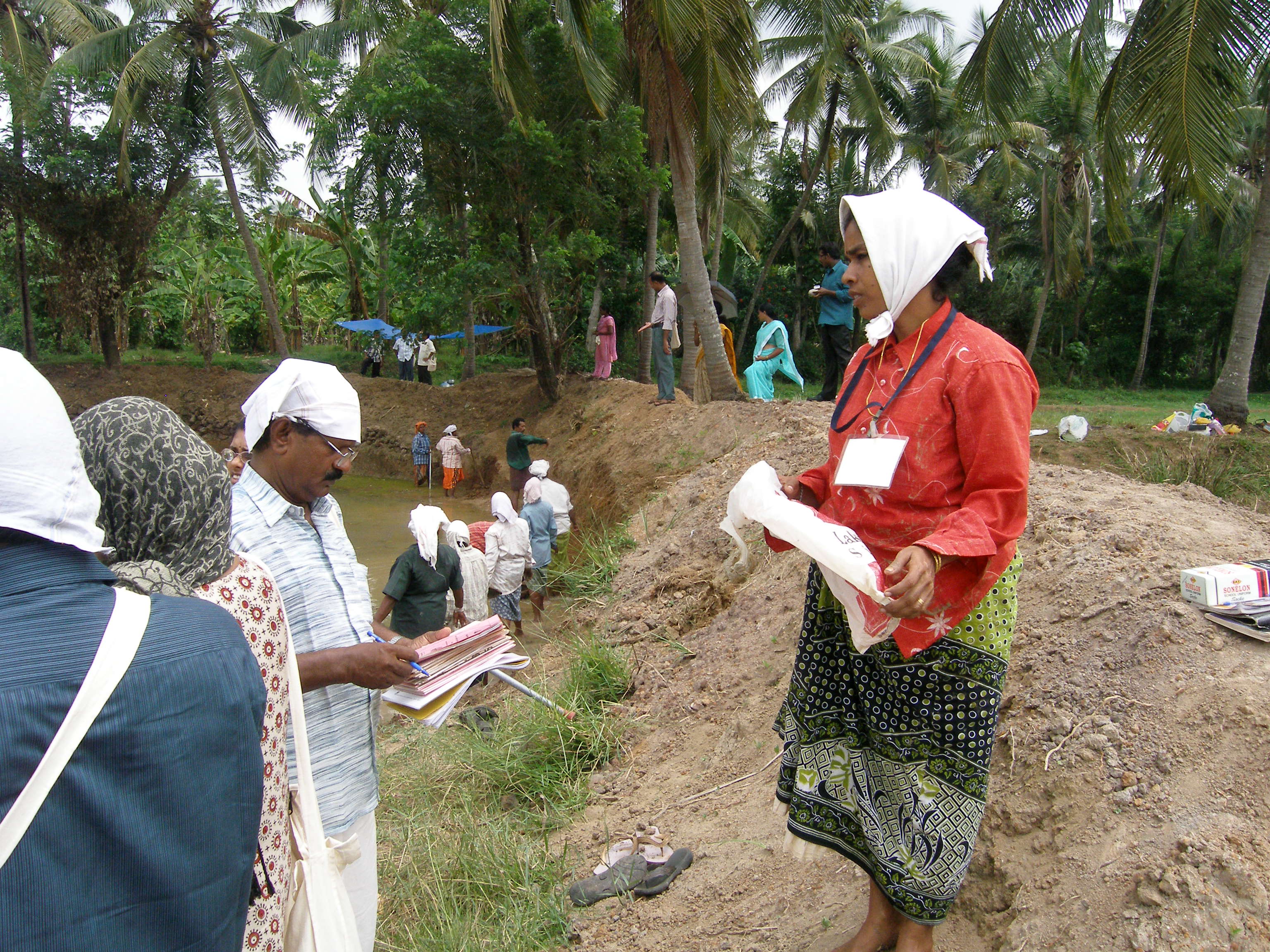 Auditors inspect an NREGA worksite in Kerala. Photo: Suchi Pande